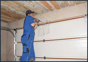 Garage Doors Store Repairs Philadelphia, PA 267-863-2515 - cont-gdr-door-repair-08m